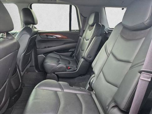 Used 2015 Cadillac Escalade Premium RWD image 19