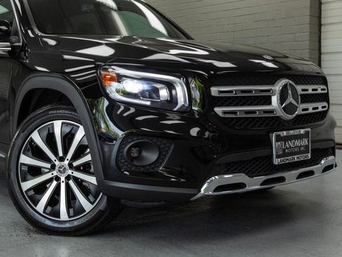 Used 2020 Mercedes-Benz GLB 250 4MATIC image 9