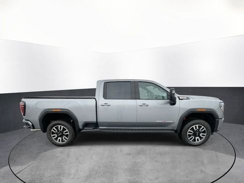Certified 2025 GMC Sierra 2500 AT4 w/ AT4 Premium Plus Package AWD/4WD image 8