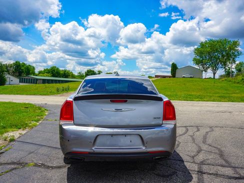 Used 2015 Chrysler 300 Limited w/ 300 Premium Group AWD/4WD image 4