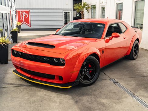 Used 2018 Dodge Challenger SRT Demon RWD image 3
