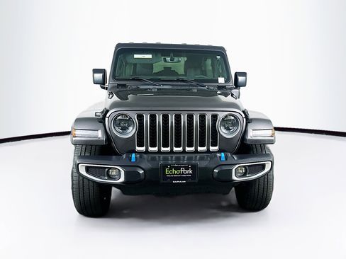 Used 2023 Jeep Wrangler Unlimited Sahara AWD/4WD image 2