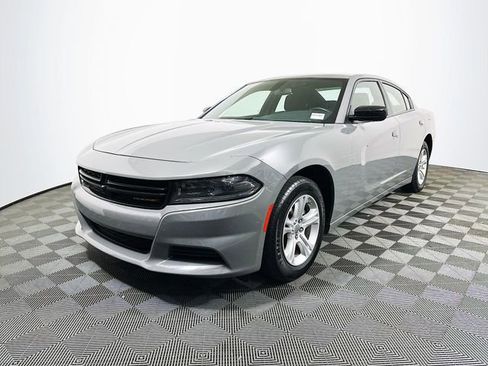 Used 2023 Dodge Charger SXT image 4
