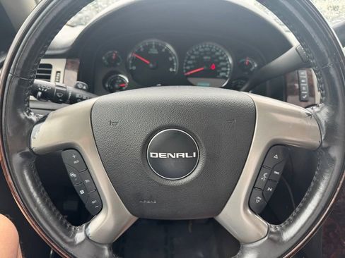 Used 2013 GMC Yukon XL Denali AWD/4WD image 21
