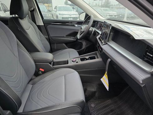New 2026 Volkswagen Tiguan SE AWD/4WD image 29