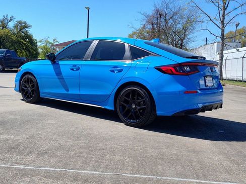 Used 2023 Honda Civic Sport image 6