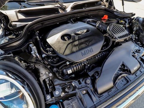 Used 2019 MINI Cooper S image 31