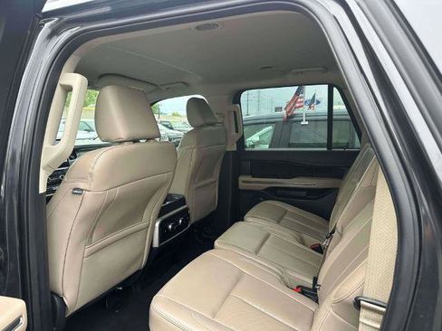 Certified 2024 Ford Expedition Max XLT AWD/4WD image 9