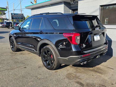 Used 2020 Ford Explorer ST w/ ST Street Pack image 4