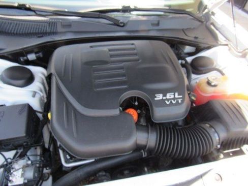 Used 2022 Dodge Charger SXT w/ Leather Interior Group RWD image 24