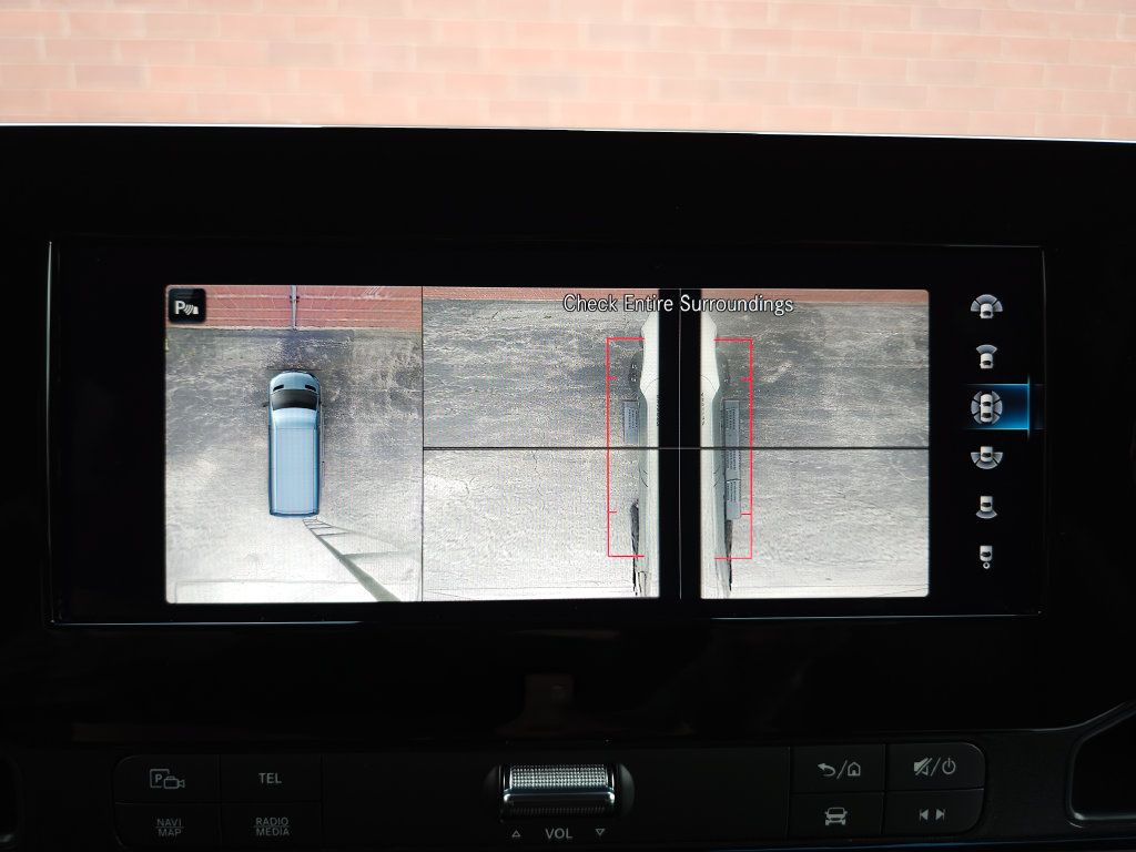 Used 2023 Mercedes-Benz Sprinter 2500 image 21