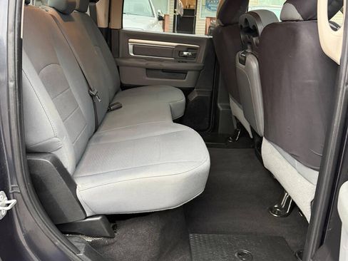 Used 2018 RAM 1500 Classic SLT AWD/4WD image 16