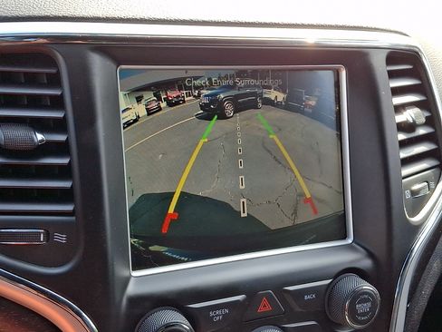 Used 2015 Jeep Grand Cherokee Altitude AWD/4WD image 20