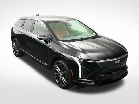 Used 2026 Cadillac Optiq Sport 2 AWD/4WD image 23