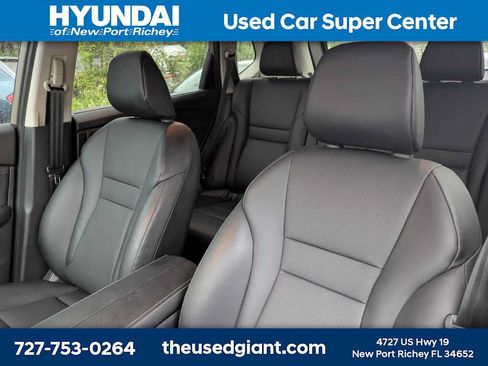 Used 2024 Nissan Rogue SV w/ SV Premium Package AWD/4WD image 3