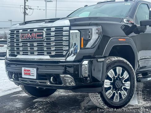New 2026 GMC Sierra 2500 Denali w/ Denali Reserve Package AWD/4WD image 4