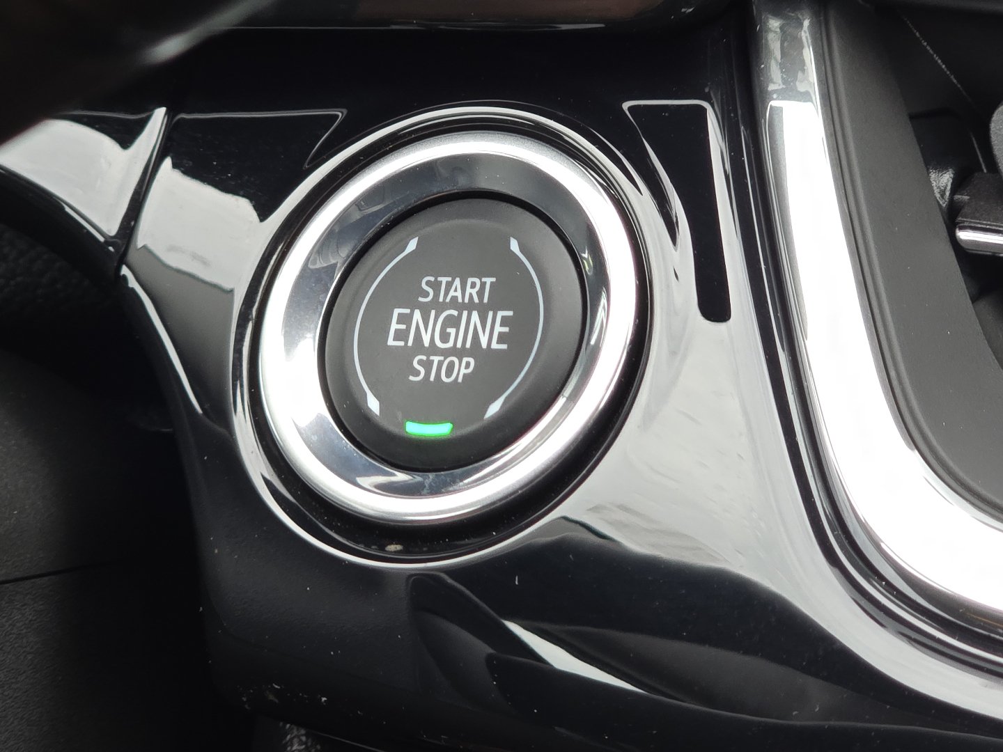 Used 2025 Chevrolet Trax ACTIV w/ Driver Confidence Package FWD image 10