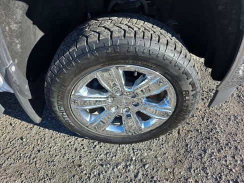 Used 2018 GMC Sierra 1500 SLT AWD/4WD image 11