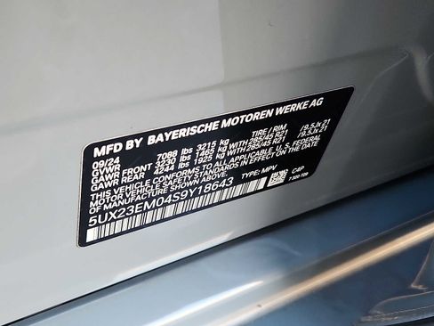 Used 2025 BMW X7 xDrive40i w/ M Sport Package image 28