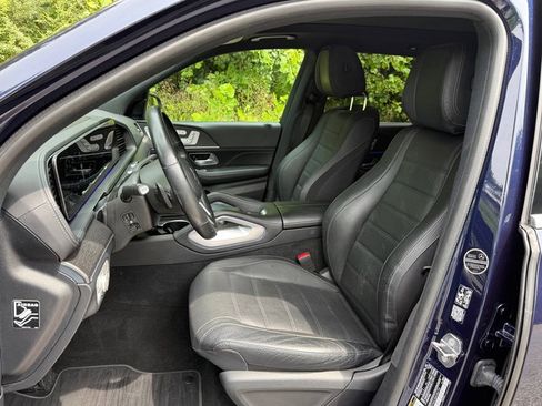 Used 2021 Mercedes-Benz GLS 580 4MATIC image 11
