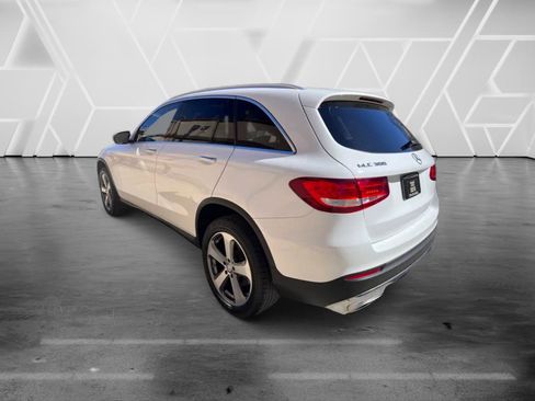 Used 2017 Mercedes-Benz GLC 300 w/ Premium 1 Package image 8