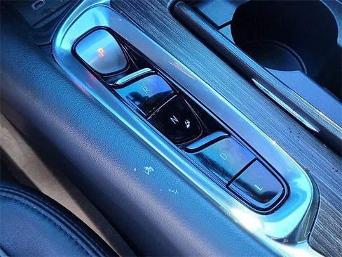 Used 2022 Buick Enclave Avenir w/ Avenir Technology Package image 18