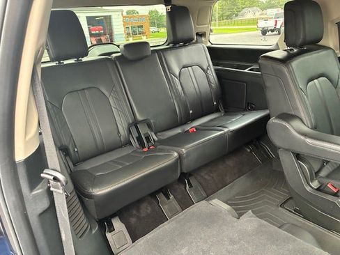 Used 2021 Ford Expedition Platinum AWD/4WD image 18