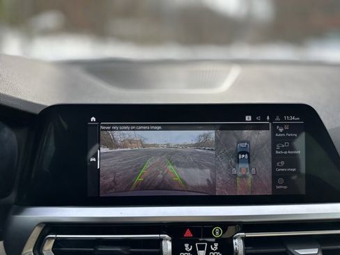 Used 2021 BMW 330i xDrive Sedan w/ Premium Package image 11