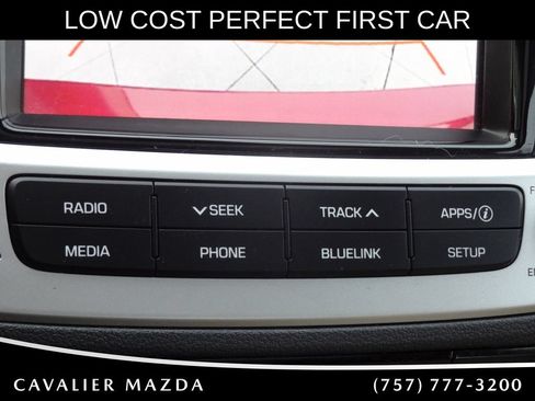 Used 2022 Hyundai Accent Limited FWD image 25