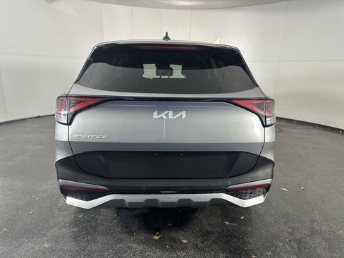 Used 2023 Kia Sportage LX image 10