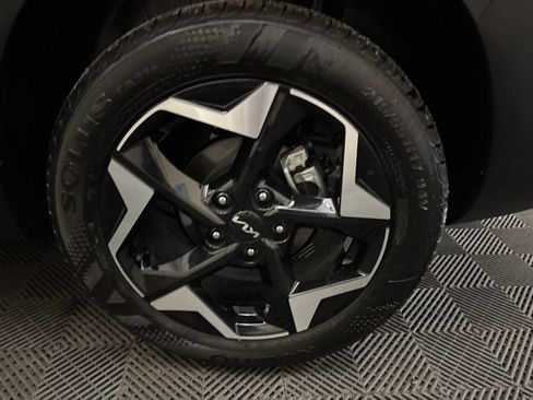 Certified 2026 Kia Seltos EX FWD image 25