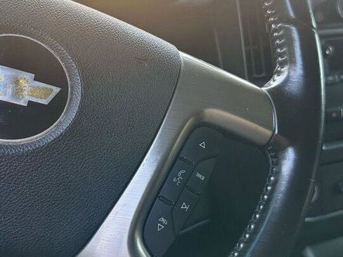 Used 2017 Chevrolet Express 2500 image 24