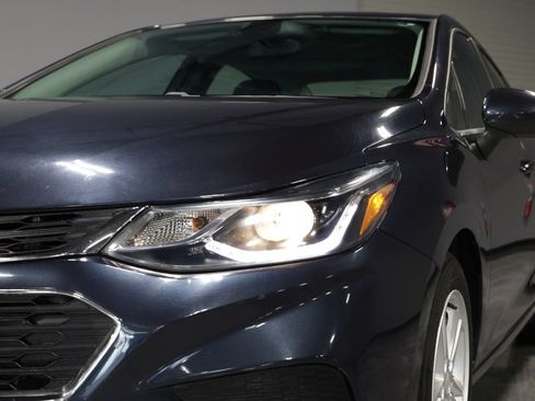 Used 2016 Chevrolet Cruze LT FWD image 29