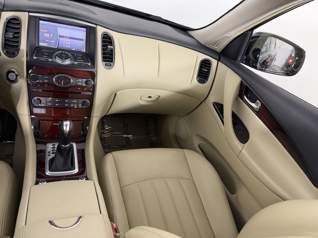 Used 2017 INFINITI QX50 AWD w/ Premium Package image 12