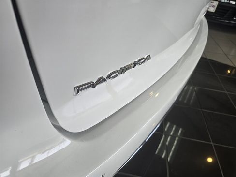 Used 2025 Chrysler Pacifica Select FWD image 35