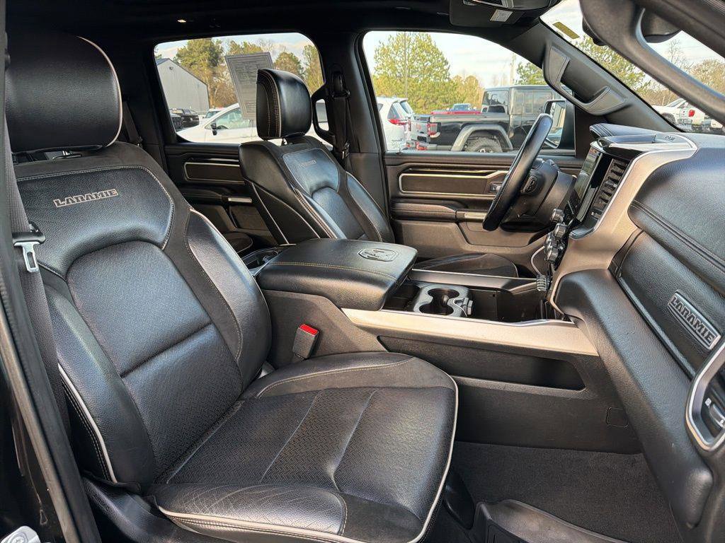 Used 2019 RAM 1500 Laramie AWD/4WD image 26