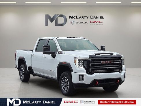 Used 2022 GMC Sierra 2500 AT4 w/ AT4 Preferred Package AWD/4WD image 1
