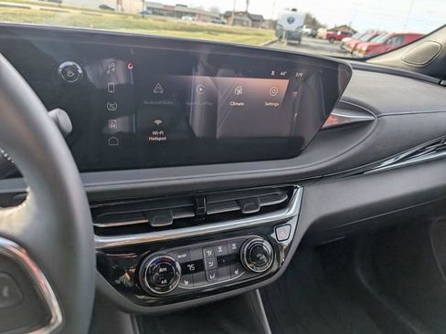 Used 2024 Buick Envista Sport Touring w/ Convenience I Package image 21