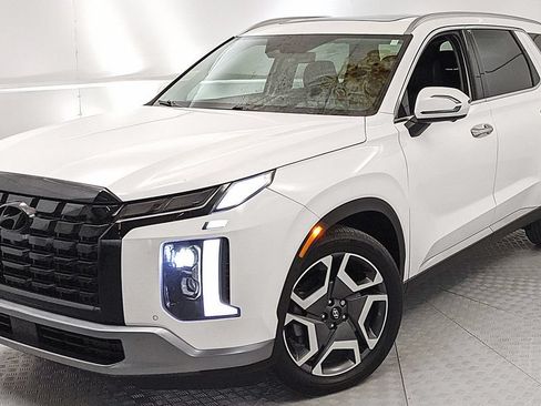 Used 2025 Hyundai Palisade Limited AWD/4WD image 6