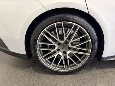 Used 2025 Porsche Panamera Turbo image 12