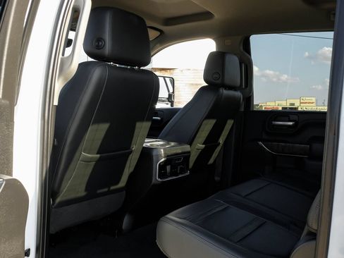 Used 2020 GMC Sierra 2500 Denali w/ Technology Package AWD/4WD image 39
