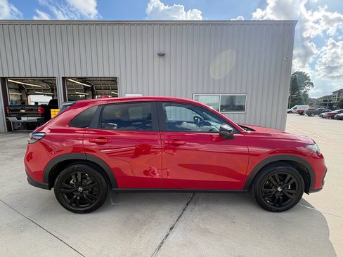 Certified 2026 Honda HR-V Sport image 9