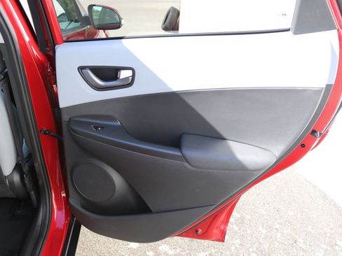 Used 2021 Hyundai Kona Ultimate FWD image 31