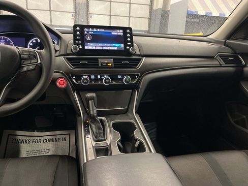 Used 2018 Honda Accord EX image 22
