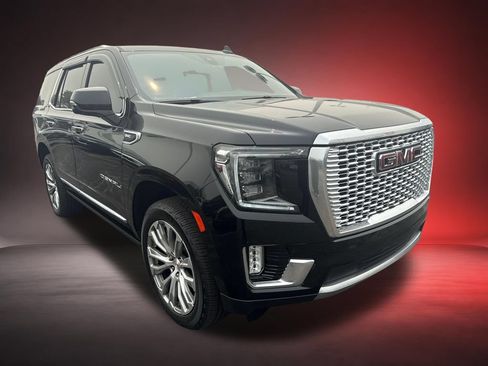 Certified 2021 GMC Yukon Denali w/ Denali Premium Package AWD/4WD image 3