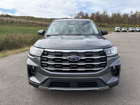 New 2026 Ford Explorer Active w/ Active Comfort Package image 8