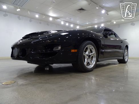 Used 1999 Pontiac Firebird Formula image 4