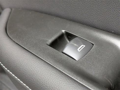 New 2026 Chevrolet Blazer LT image 30