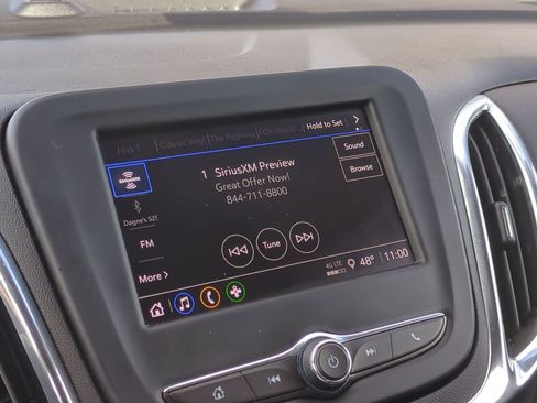 Used 2023 Chevrolet Equinox LT image 19