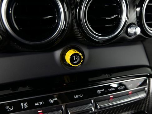 Used 2018 Mercedes-Benz AMG GT R image 21